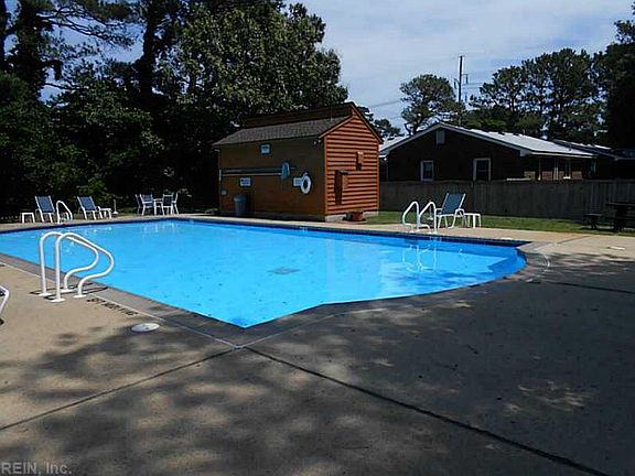 2nd image of 3085 Cape Henry Ct