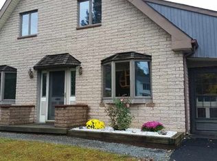 81 Island View Rd, Cohoes, NY 12047