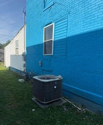 3rd image of 1320 Washington St