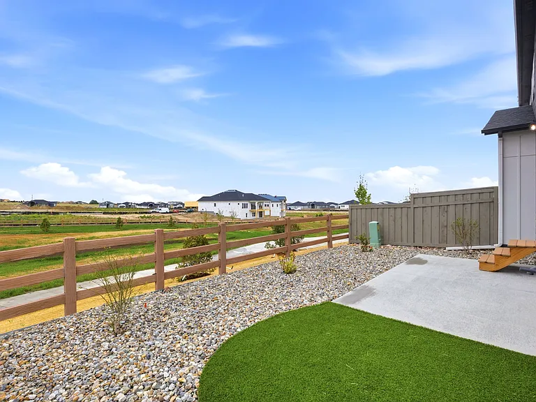 7389 Knapp Dr — Photo 34