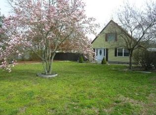 285 McKinley Ave, Bayville, NJ 08721