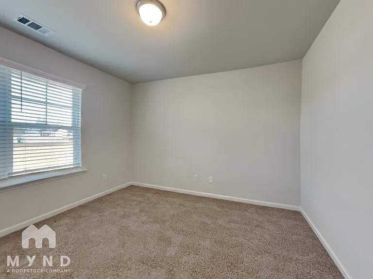 Dasher Pointe — Photo 20