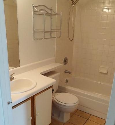 3rd image of 3930 S Roosevelt Blvd Unit W313