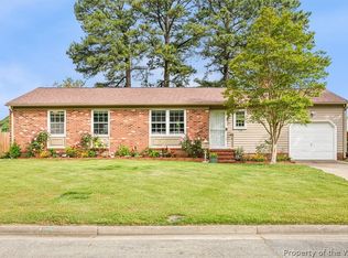 729 Arrowhead Dr, Newport News, VA 23601