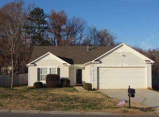 929 Poplar Forest Rdg, Clover, SC 29710