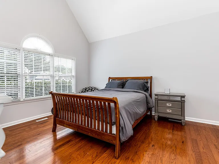 1712 Cheshire Bridge Rd — Photo 10