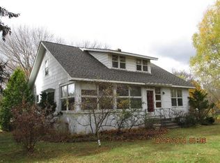 403 East St, Holly, MI 48442