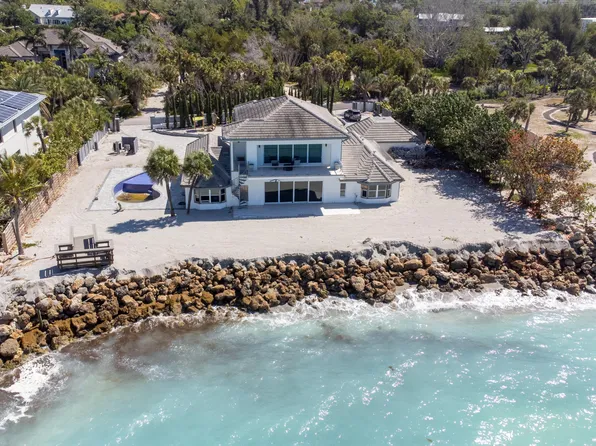 7816 Sanderling Road, Sarasota, FL 34242