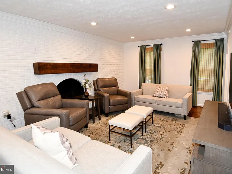 12134 Holly Knoll Cir — Photo 4