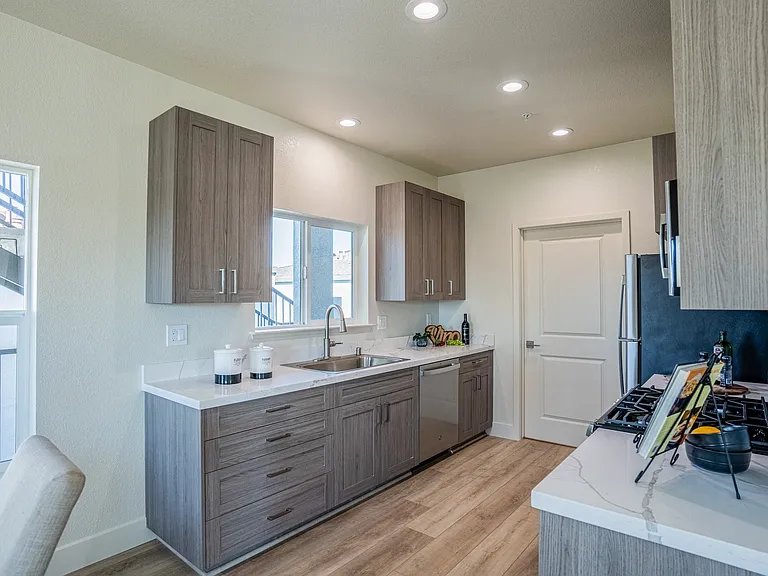 649 Stewart St #303 — Photo 5