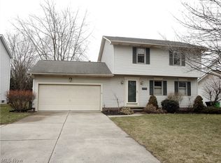 2532 Graham Rd, Stow, OH 44224