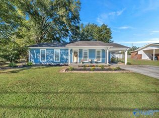 915 Pattillo St SW, Hartselle, AL 35640