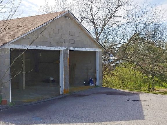 5th image of 1624 S Main St