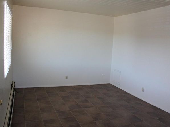 530 Rio Pecos Rd APT 4