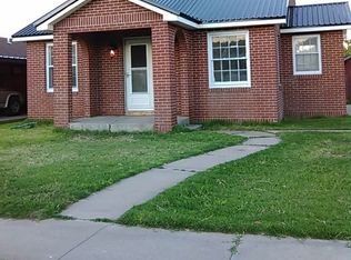 813 S Main Ave, Portales, NM 88130