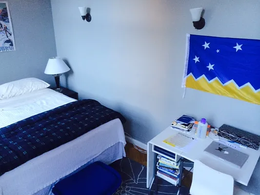 Rented by Easy Rental LLC | media 25