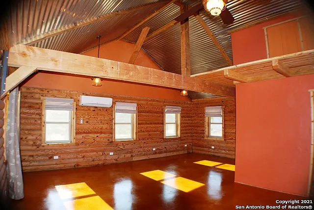 1 bed, 1.0 bath, 1017 sqft, $1,350 — Photo 3