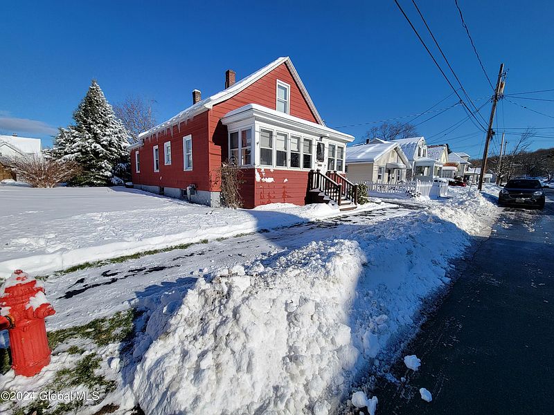 2nd image of 25 Franklin Street