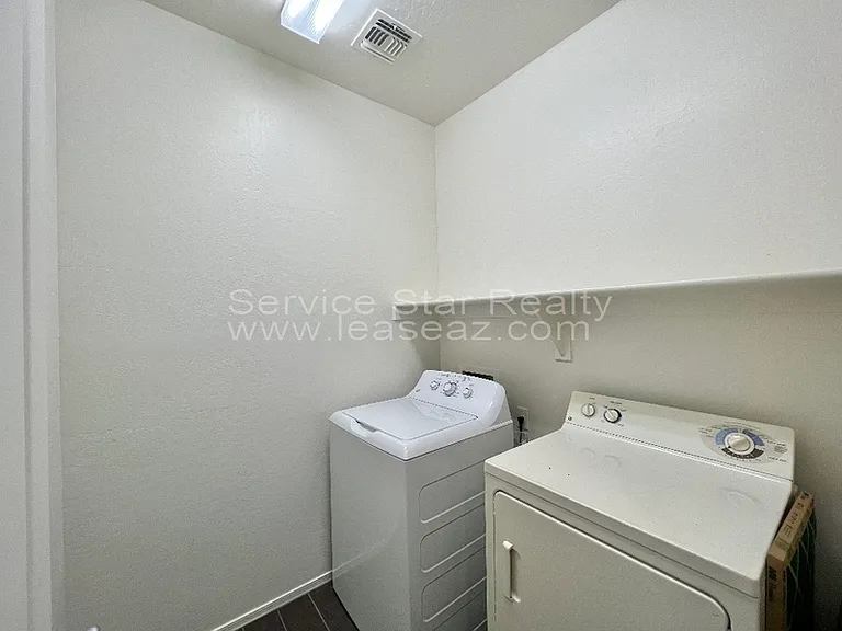 1289 N 166th Ave — Photo 13