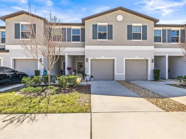 9743 Pembrooke Pines Dr, Sun City Center, FL 33573