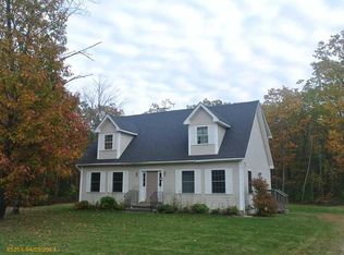 24 Oakwood Dr, Oxford, ME 04270