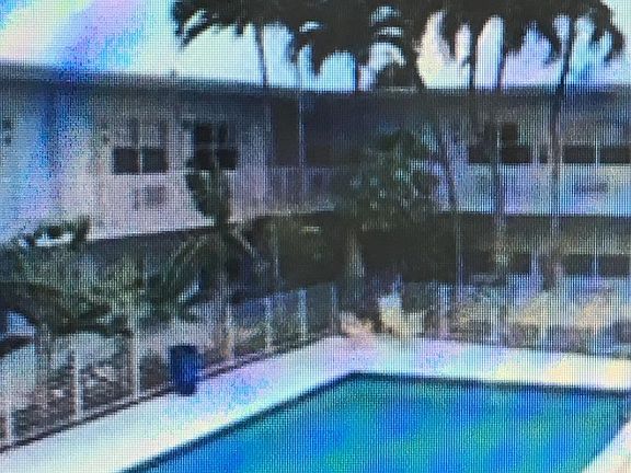4th image of 8000 NE Miami Ct
