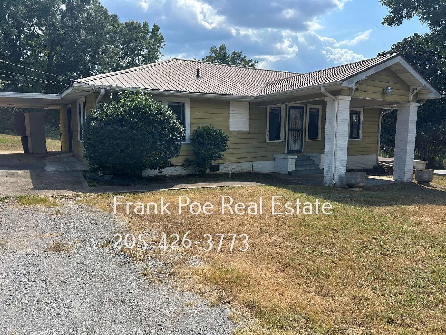 3 bed, 1.0 bath, 1600 sqft, $1,095 — Photo 3