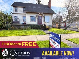 240 13th St NE #B, Salem, OR 97301