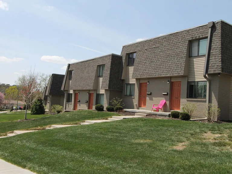 Harrisville Townhomes — Photo 22