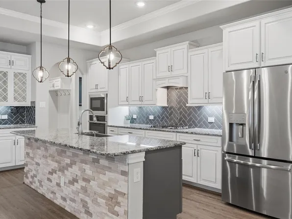 5757 Lakeside Villas Ct, Conroe, TX 77304