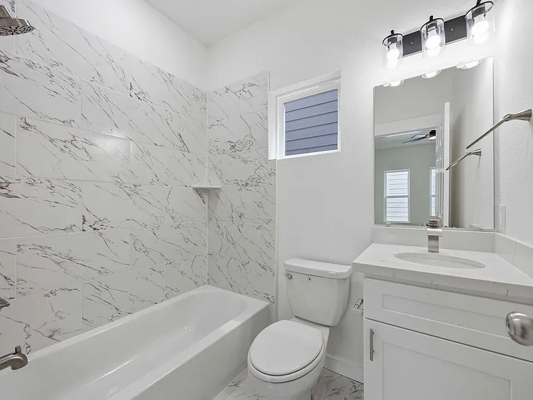 7502 Laura C D Koppe Rd — Photo 16