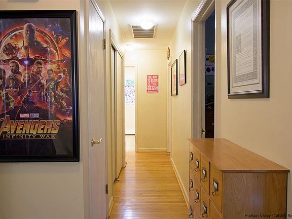 3rd image of 10 Gross St