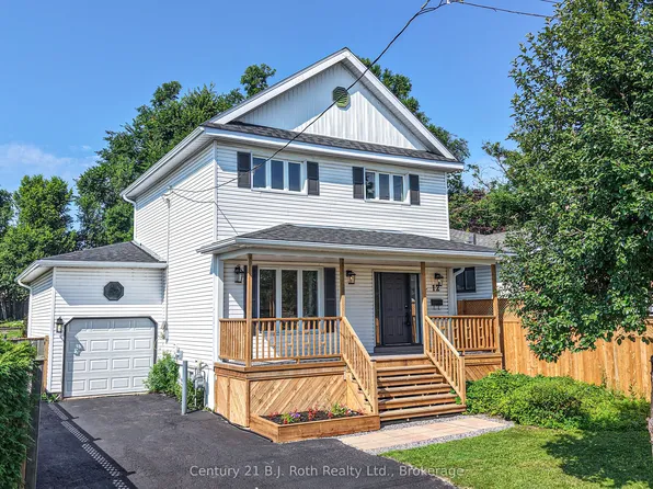 12 Clinton St, Orillia, ON L3V 6A1