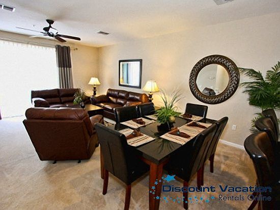 VC3T4845-143-Dining-Area
