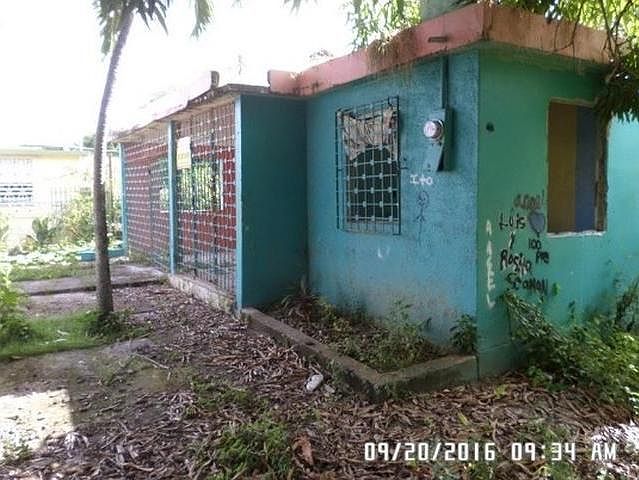 2nd image of 190 Calle E