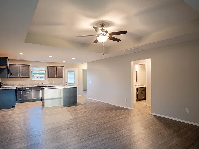 5468 S Main St — Photo 28