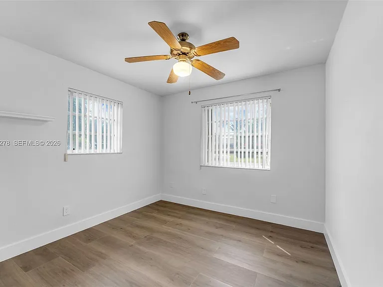 9121 Ridgeland Dr — Photo 15