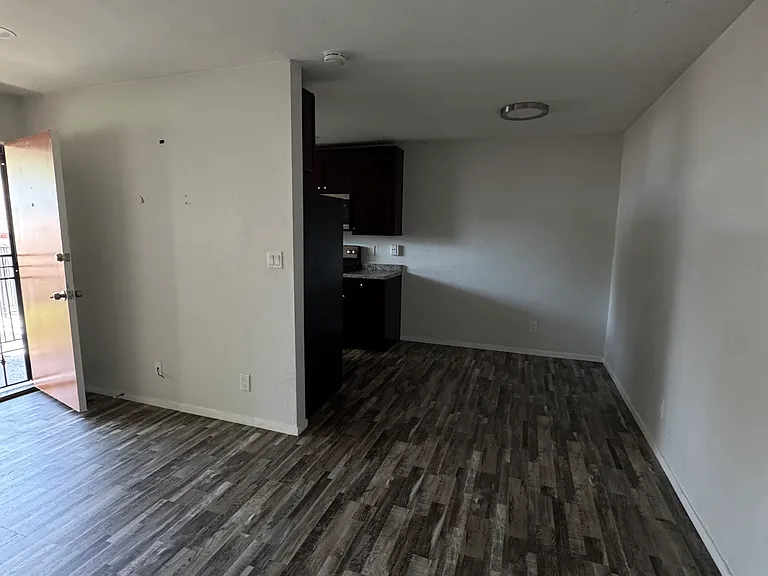 9023 Campo Rd — Photo 6