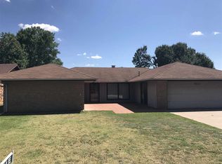 4321 Oakcrest Ave, Enid, OK 73703