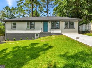 662 Melrose Dr, Forest Park, GA 30297