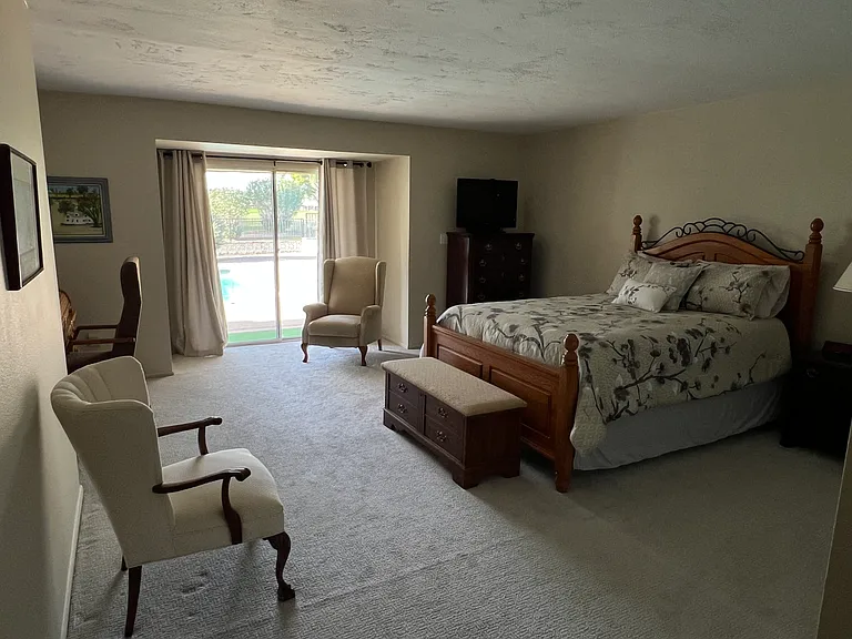 Main bedroom