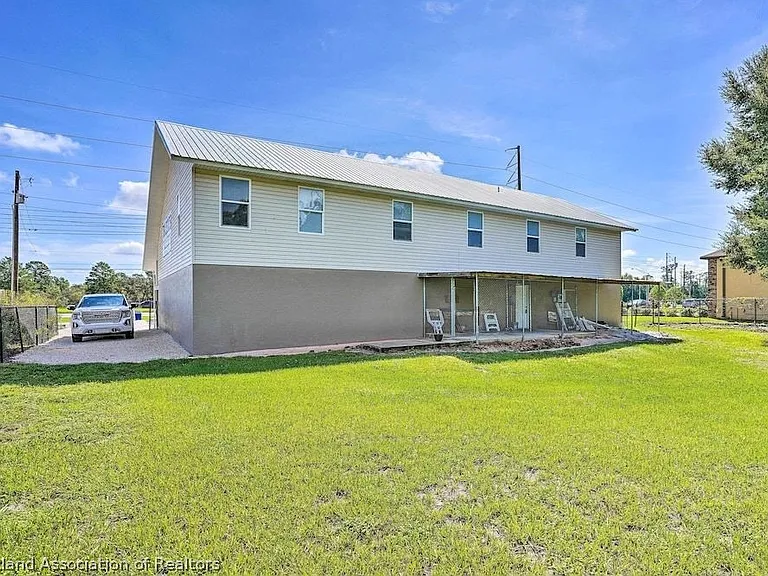 5621 US Highway 27 N — Photo 24