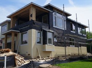 907 N 33rd St, Renton, WA 98056