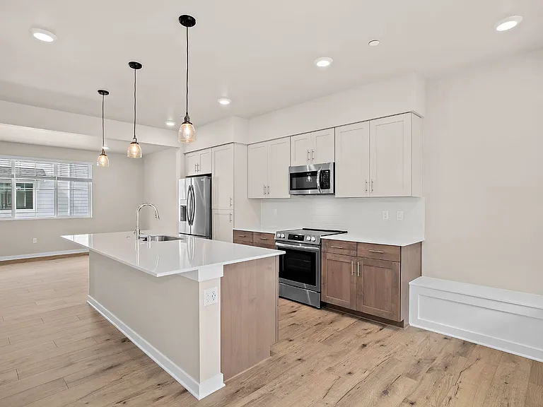 13730 Manor Way #E5 — Photo 12