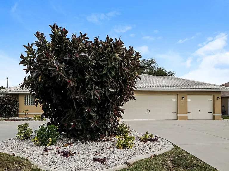 72 Long Meadow Ln — Photo 3
