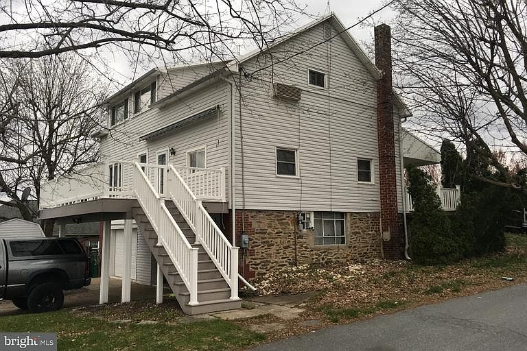 1st image of 710 Apple Ln