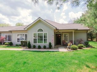 67 Stone Ridge Blvd, Hermitage, PA 16148