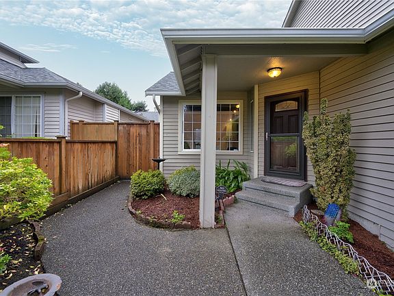 3rd image of 9510 2nd Street SE #6