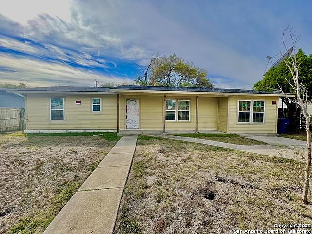 1st image of 6922 Martinique Dr