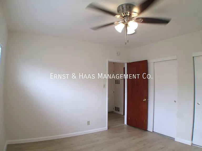 2735 E Broadway #3 — Photo 15